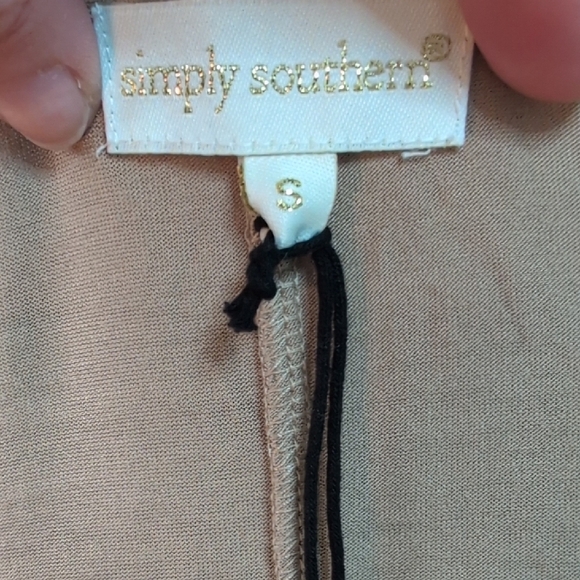 Simply Southern Tan Tunic Top - Picture 7 of 8